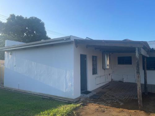 32 négyzetméteres, 1 hálószobás Ház 1 fürdőszobával Vincent területén (OlimG Stays) in Berea