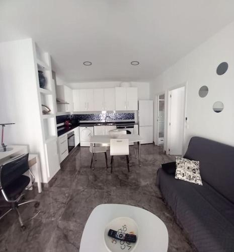 Apartamento cerca del puerto y del paseo