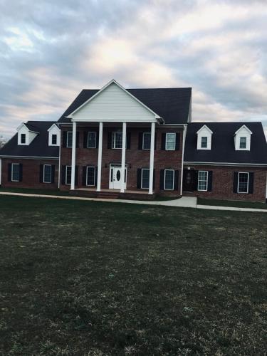 . MooreField Suites Greensboro East