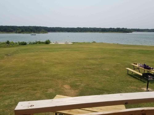 Lakefront Cabin - South of the Border - 13 in Mead, USA