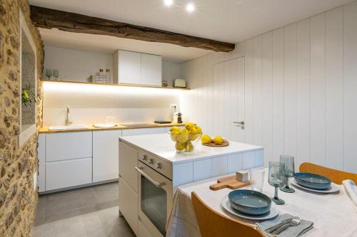 A casa de Abaixo, aloxamento rural in Vedra