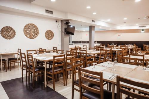Vitoria Hotel - image 10