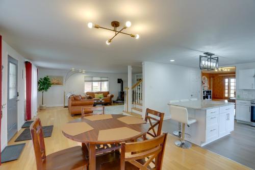 Spacious Lakefront House with Backyard Fire Pit in Monroe (MI)