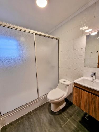 Renaca House Hotel - 화장실