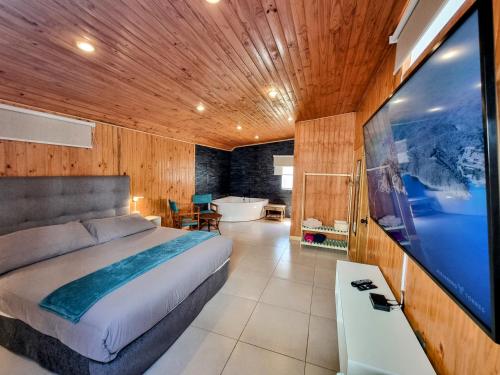 Renaca House Hotel