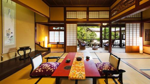 Kocho - Accommodation - Kaga