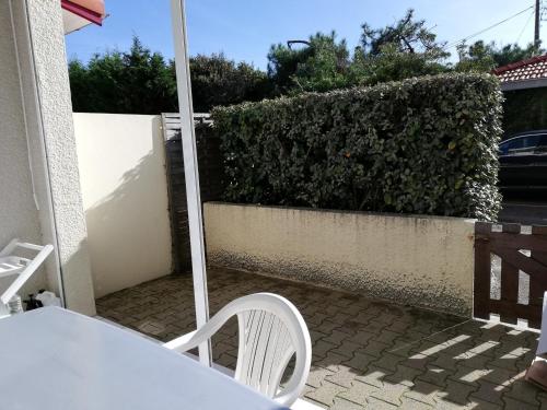 Studio Cabine à Biscarrosse Plage - 4 Pers, Proche Plage et Commerces, Terrasse, Ménage Inclus - FR-1-319-394 Studio Cabine à Biscarrosse Plage - 4 Pers, Proche Plage et Commerces, Terrasse, Ménage Inclus - FR-1-319-394