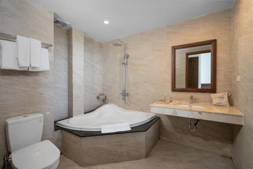 room detail thumbnail 2