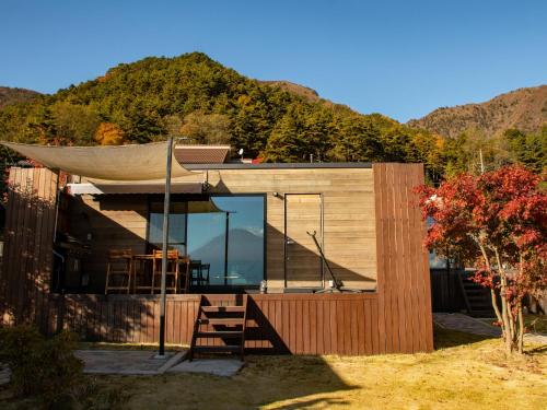 Dot Glamping Fujisan in Oishi Park