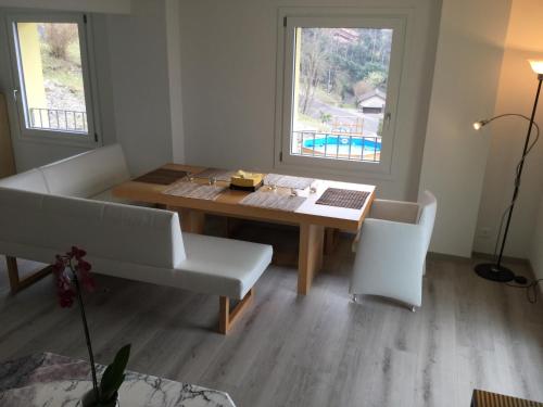 Oprema, Casa Bellavista in Arogno