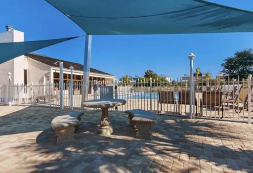 Facilities, Endless Summer at The Enclave 204B Heart of Destin Location near Captain Dave's On The Gulf