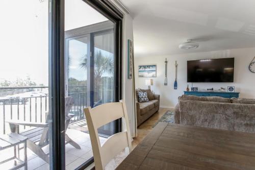 Facilities, Endless Summer at The Enclave 204B Heart of Destin Location near Captain Dave's On The Gulf