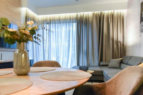 Apartment with Partial Sea View and Free Parking Place image 10