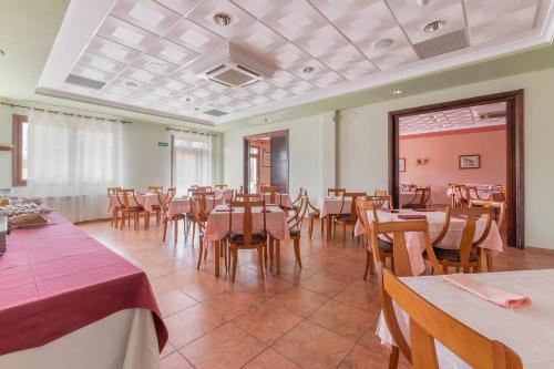Restorāns, Hotel Puerta de Javalambre in La Puebla de Valverde