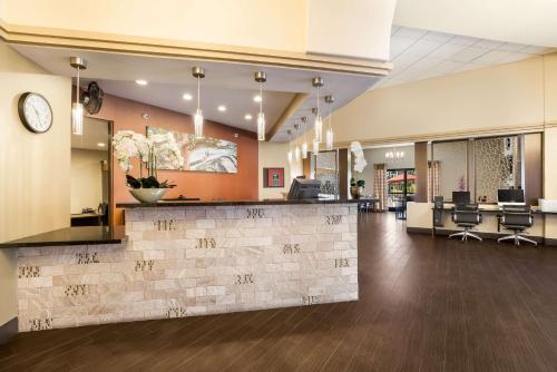 Best Western Escondido Hotel