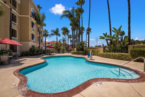 Best Western Escondido Hotel - image 9