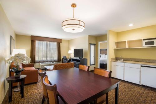 Best Western Escondido Hotel