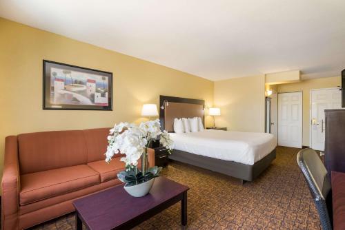 Best Western Escondido Hotel