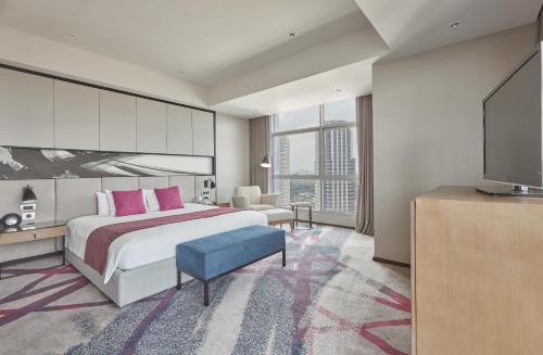Crowne Plaza Manila Galleria, an IHG Hotel photo 3
