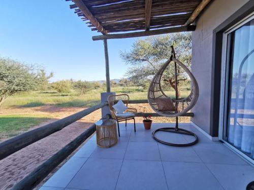 balkon/terras, TimBila Farmstead in Omaruru