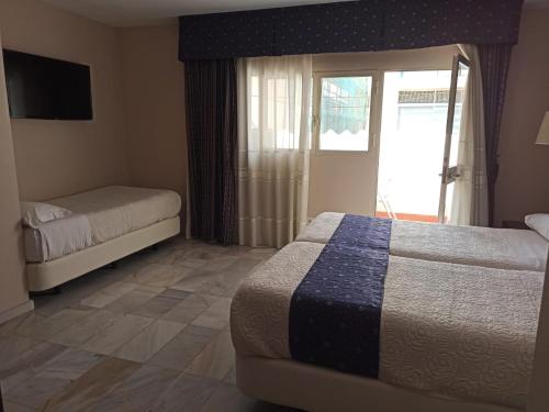 Hotel Castilla Guerrero Room Type - Standard Triple Studio