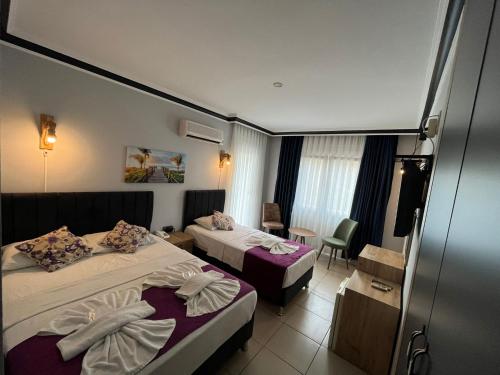 1 double bed, 1 twin bed, 1 sofa bed