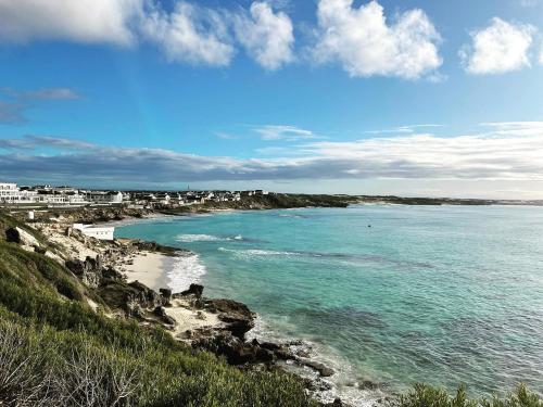 BlueSky Arniston Guest House