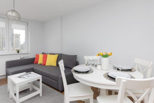 Apartments Golden Warsaw by Renters - image 11