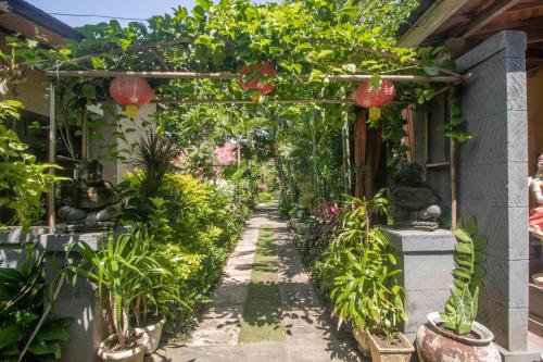 Giri Sari Guest House Pemuteran Bali