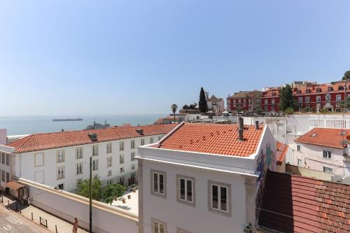 Alfama River View Tailor Made Flat, Lisabon