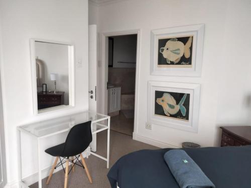 Three-Bedroom Apartment image 7
