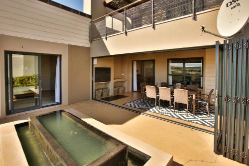 Three-Bedroom Apartment image 10