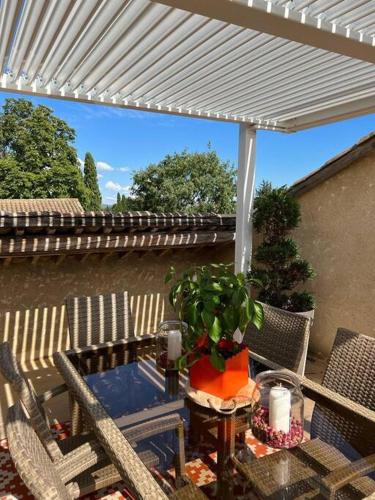 Au mas des glycines - Gîte La tropézienne - 5 personnes (Au mas des glycines - Gite La tropezienne - 5 personnes) in Camaret-Sur-Aigues