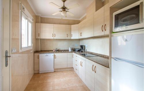 Stunning Home In Ciudad Quesada With Outdoor Swimming Pool, Wifi And Swimming Pool