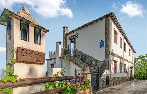 Amazing Home In Mecina Bombarn With Wifi
