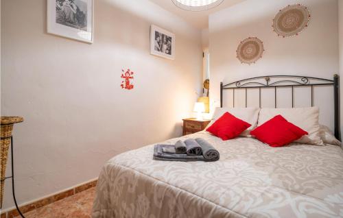 Stunning Home In Alfarnate With Wifi, Swimming Pool And 3 Bedrooms in Alfarnatejo