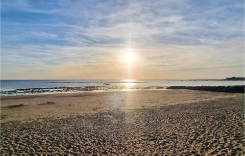 Cozy Home In Meschers-sur-gironde With House Sea View