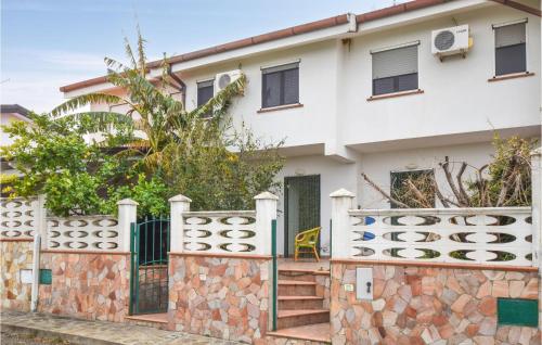  Awesome home in Villaggio Borgo Roseto with 2 Bedrooms in 87070 Roseto Capo Spulico