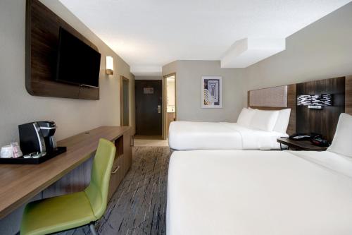 Holiday Inn Express Rochester - University Area, an IHG Hotel