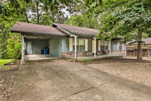 Bella Vista Home Base Near Mtn Biking and Golf! - image 2