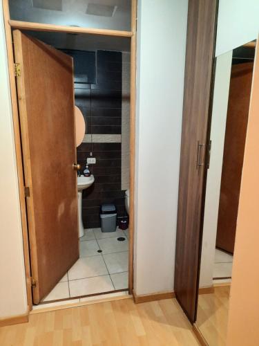 Departamento amoblado en Arequipa, Cerro Colorado - Plaza las Américas (Departamento amoblado en Arequipa, Cerro Colorado - Plaza las Americas) near สนามบินนานาชาติโรดริเกซ บายอน