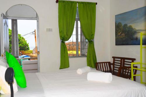 Double Room with View image 8