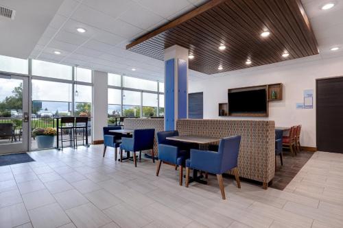 Holiday Inn Express & Suites - Ann Arbor - University South, an IHG Hotel in Ann Arbor, USA