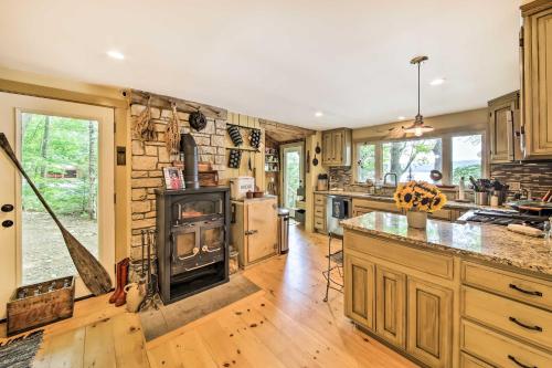 Beautiful Embden Pond Cabin with Dock and Kayaks!