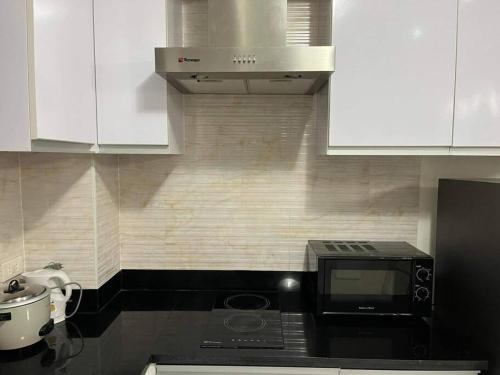 Sheryll Escapes - Kandi big 1 BR, king bed, free housekeeping, fiber fast internet, Angeles (fotografie 2)