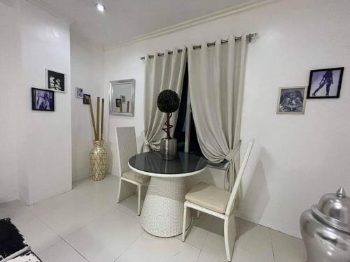 Sheryll Escapes - Kandi big 1 BR, king bed, free housekeeping, fiber fast internet, Angeles (fotografie 4)