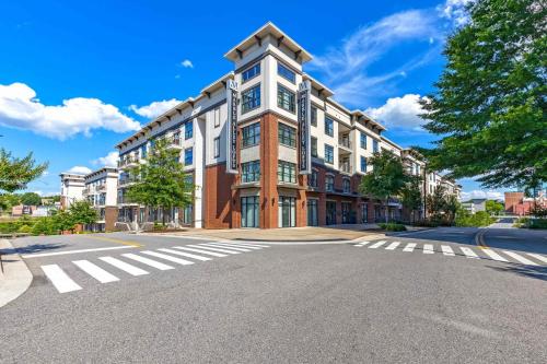 Cozy and Bright Apartments at Marble Alley Lofts in Downtown Knoxville in Knoxville, USA