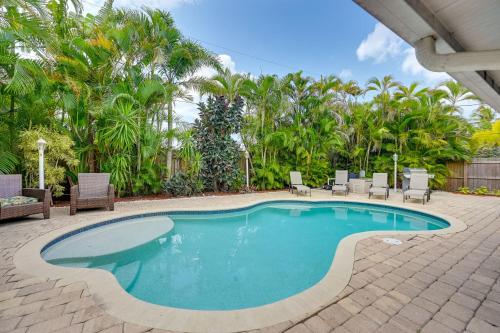 ‘Pelican Nest’, Tropical Naples Villa w/ Pool in Kelet-Naples