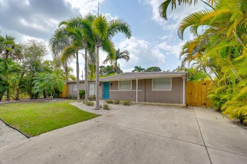 ‘Pelican Nest’, Tropical Naples Villa w/ Pool in Kelet-Naples