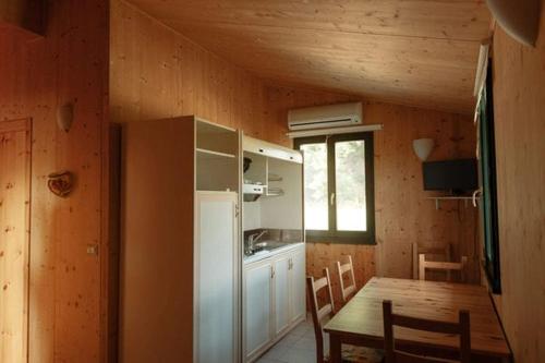2 bedrooms, 3 beds
